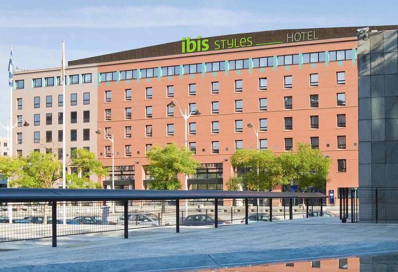 Hôtel Ibis Styles Evry Cathédrale   | Evry | Essonne | France 1