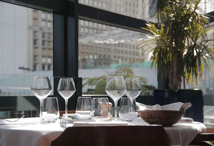 Hotel Renaissance Paris La Defense  La Defense