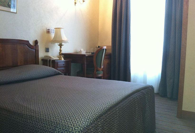 Hôtel Saint Christophe  | Paris | Paris | France 2