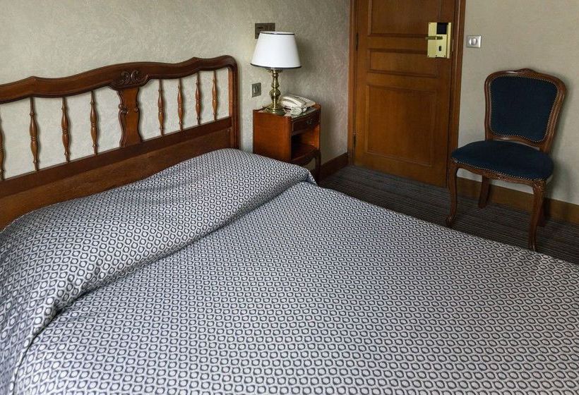 Hôtel Saint Christophe  | Paris | Paris | France 5