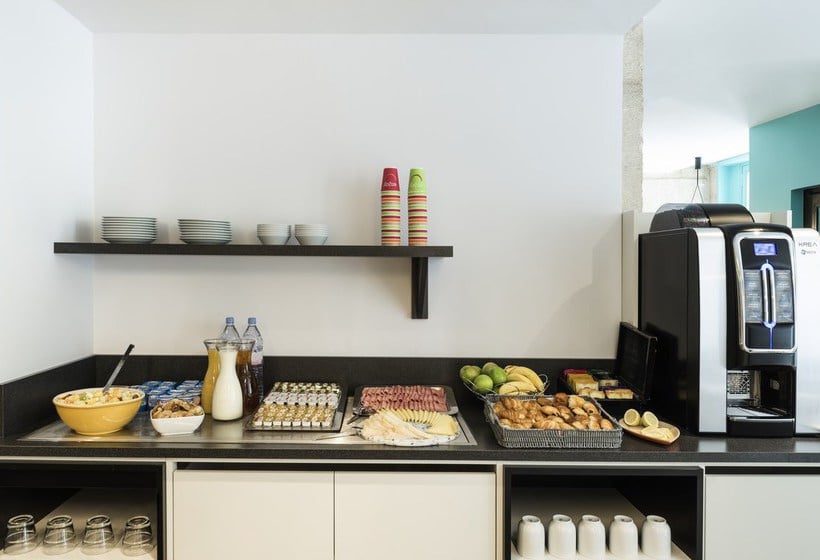 Hôtel Ibis Styles Paris Gare Saint Lazare  | Paris | Paris | France 8