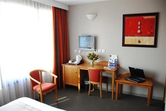 Hôtel Kyriad Avignon Centre Palais Des Papes  | Avignon | Vaucluse | France 10