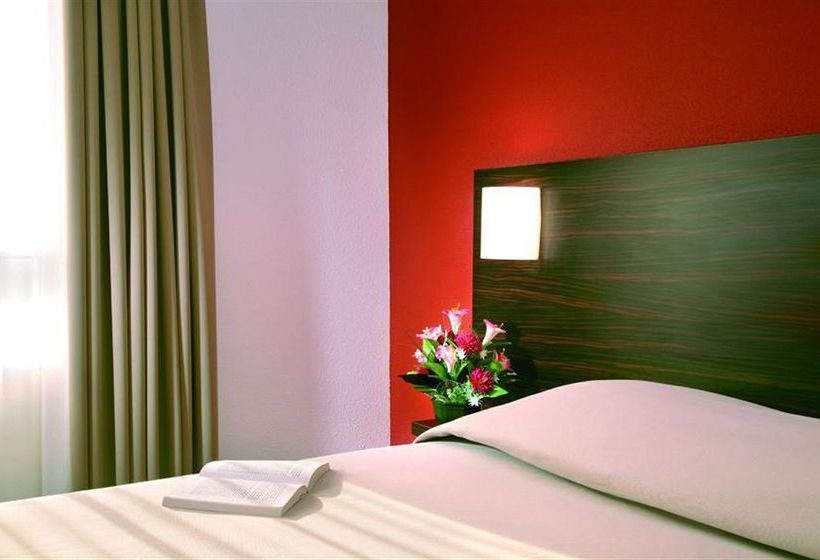 Park & Suites Elégance Gaillard  | Gaillard | Haute-Savoie | France 1