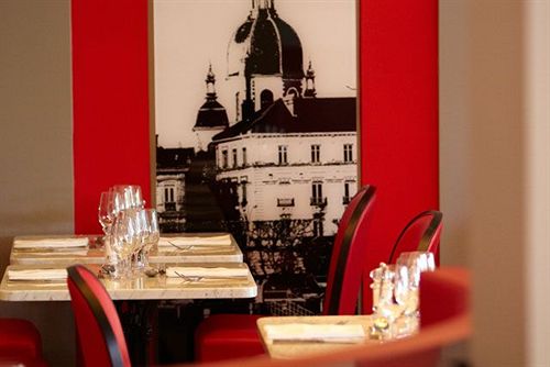 Hôtel Saint Georges  | Chalon sur Saone | Saone-et-Loire | France 19