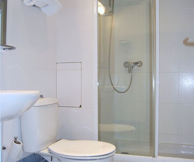 Hôtel Amiral  | Paris | Paris | France 16