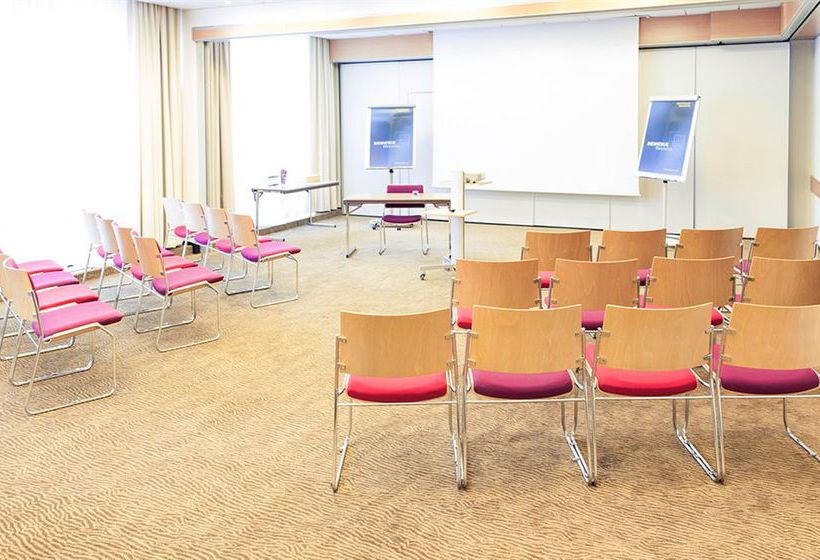 Novotel Lyon Nord Porte de Lyon  | Dardilly | Rhone | France 13