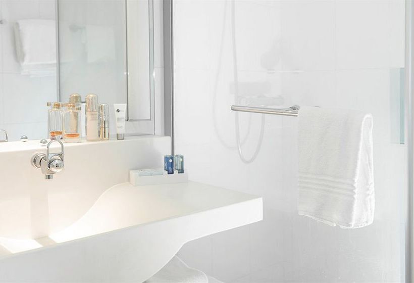 Novotel Lyon Nord Porte de Lyon  | Dardilly | Rhone | France 20