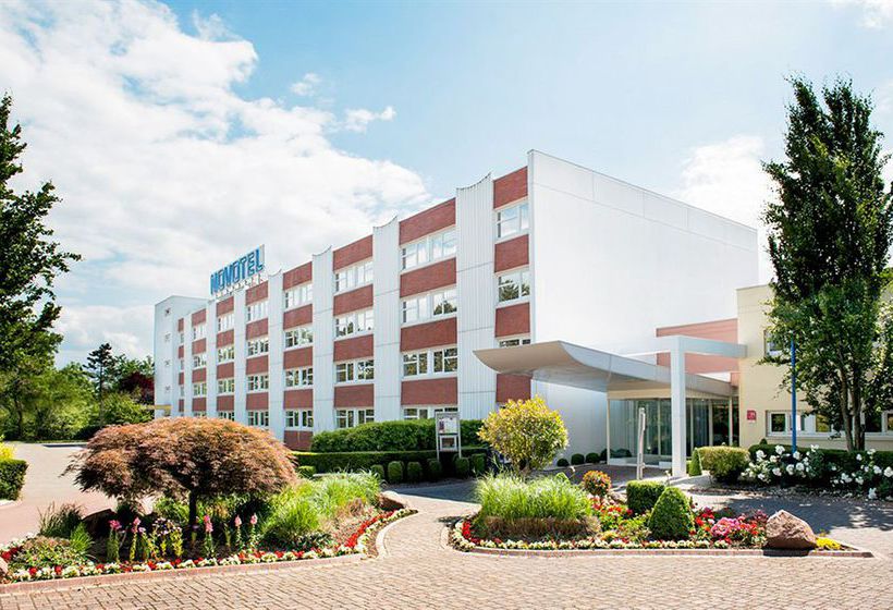 Novotel Lyon Nord Porte de Lyon  | Dardilly | Rhone | France 4