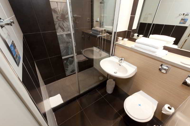 Hôtel Kyriad Marseille Centre Rabatau  | Marseille | Bouches du Rhone | France 11