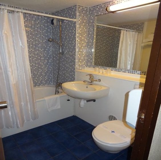 Hôtel Kyriad Tarbes Odos  | Odos | Hautes-Pyrenees | France 11