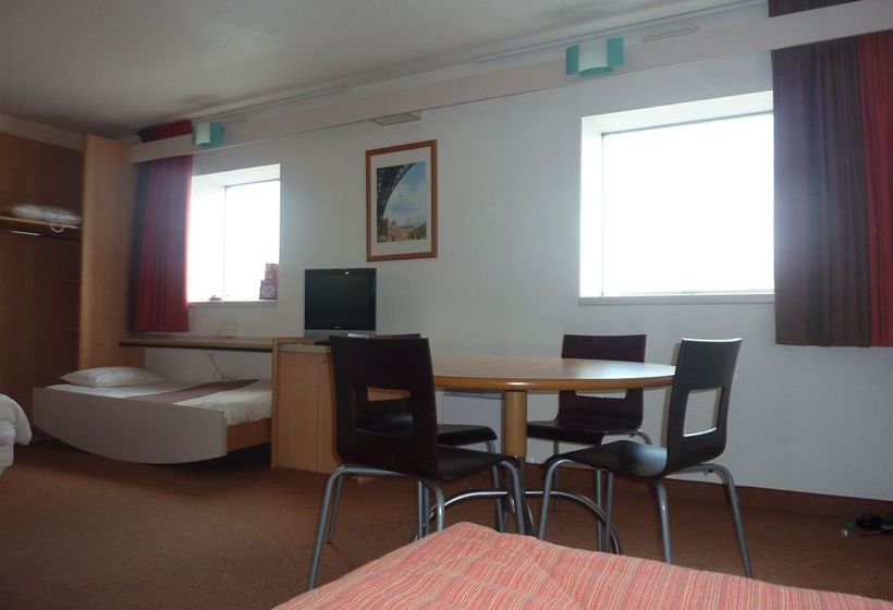 Hôtel Ibis Rennes Centre Gare Sud  | Rennes | Ille-et-Vilaine | France 4