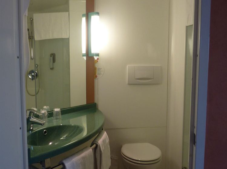 Hôtel Ibis Rennes Centre Gare Sud  | Rennes | Ille-et-Vilaine | France 5