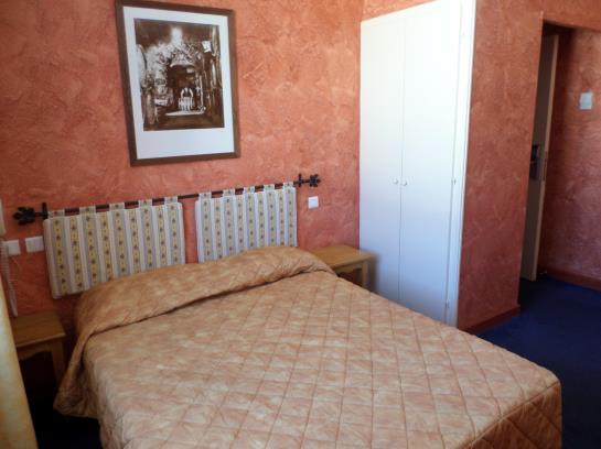 Hôtel Comfort Acacias  | Arles | Bouches du Rhone | France 18