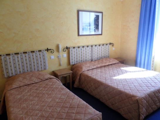 Hôtel Comfort Acacias  | Arles | Bouches du Rhone | France 20