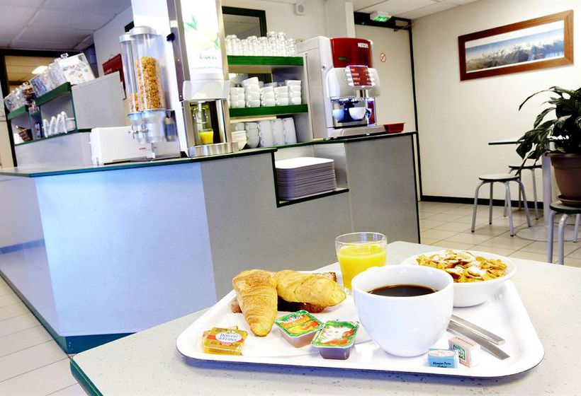 Hôtel Première Classe Annemasse Gaillard  | Gaillard | Haute-Savoie | France 11