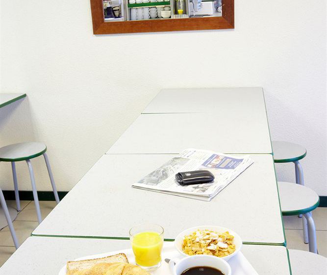 Hôtel Première Classe Annemasse Gaillard  | Gaillard | Haute-Savoie | France 19