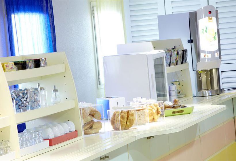 Hotel Première Classe Nice Niza