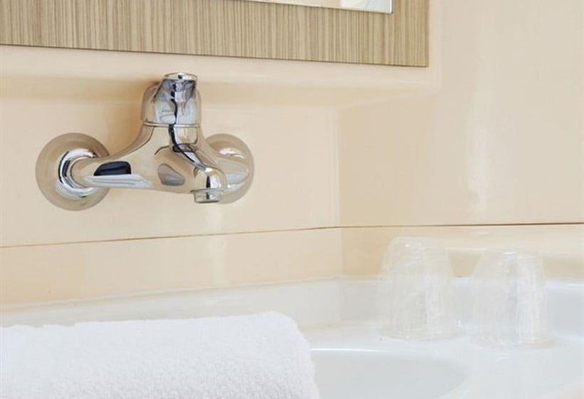 Hôtel Première Classe Honfleur  | La Rivière Saint Sauveur | Calvados | France 7