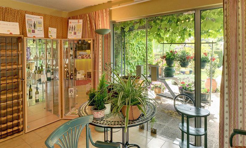 Inter-Hotel Lou Paradou  | Greoux les Bains | Alpes-de-Haute-Provence | France 14