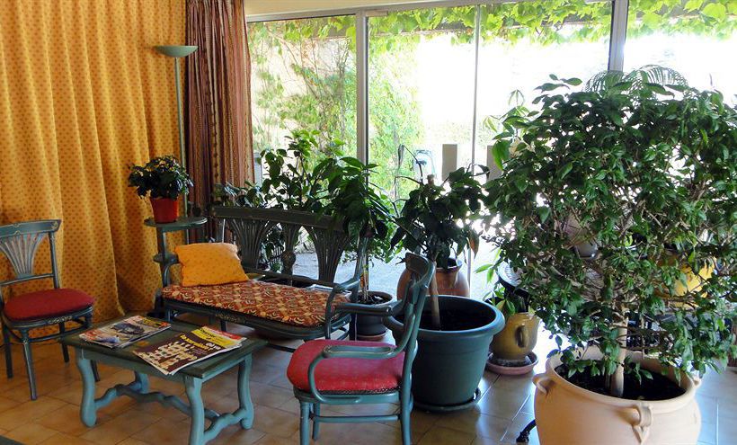 Inter-Hotel Lou Paradou  | Greoux les Bains | Alpes-de-Haute-Provence | France 16