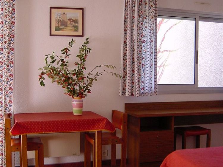 Inter-Hotel Lou Paradou  | Greoux les Bains | Alpes-de-Haute-Provence | France 6