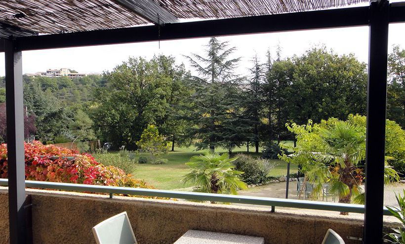 Inter-Hotel Lou Paradou  | Greoux les Bains | Alpes-de-Haute-Provence | France 9