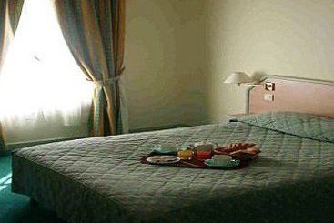 Hotel Le Home Saint Louis  | Versailles | Yvelines | Frankreich 12