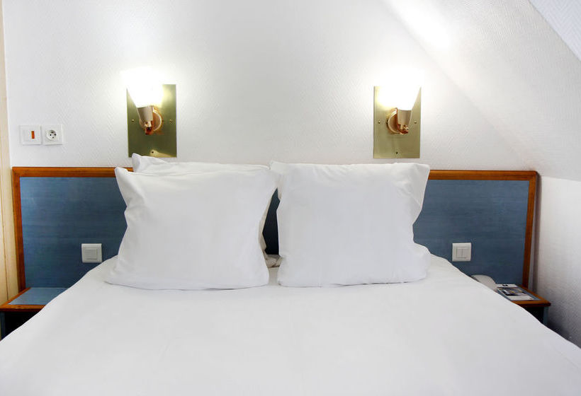 Comfort Hotel Montmartre Place du Tertre  | Paris | Paris | France 17