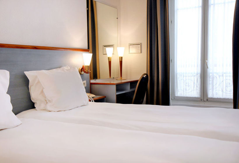 Comfort Hotel Montmartre Place du Tertre  | Paris | Paris | France 19