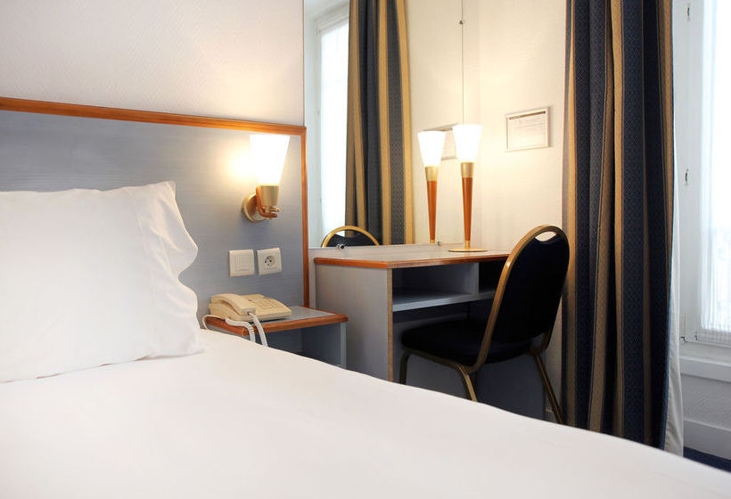 Comfort Hotel Montmartre Place du Tertre  | Paris | Paris | France 20