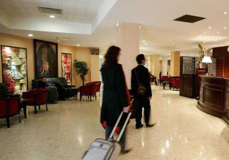 Hôtel La Solitude  | Lourdes | Hautes-Pyrenees | France 6