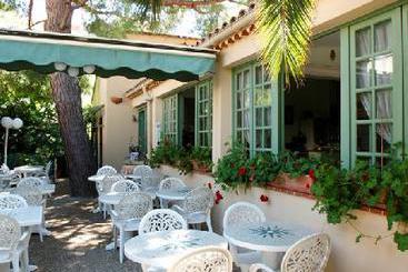 Hôtel Le Ponteil  | Antibes | Alpes-Maritimes | France 2