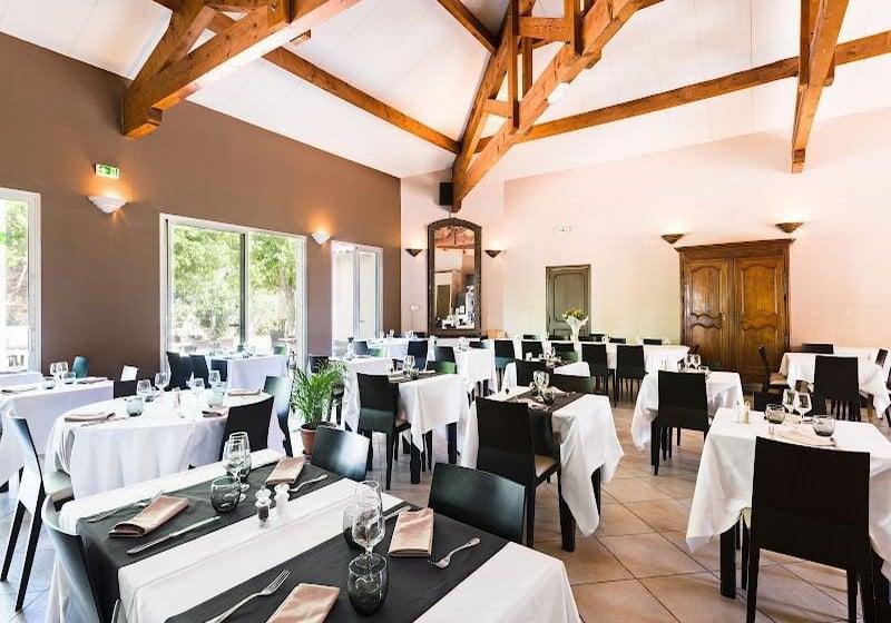 Hôtel Logis Le Mas de l'Étoile Aubagne  | Aubagne | Bouches du Rhone | France 10