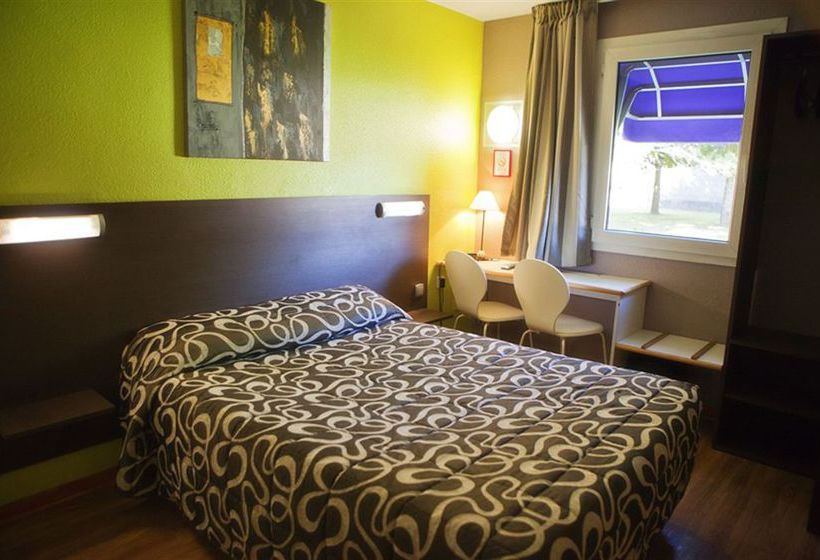 Carline Hotel  | Beaune | Cote d'Or | France 9