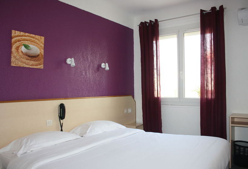 Inter-Hotel Le Régina  | Canet en Roussillon | Pyrenees-Orientales | France 13