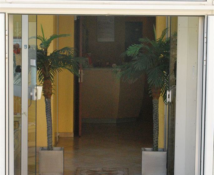 Inter-Hotel Le Régina  | Canet en Roussillon | Pyrenees-Orientales | France 3