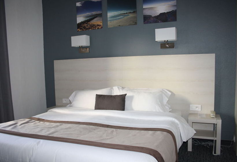 Inter-Hotel Le Régina  | Canet en Roussillon | Pyrenees-Orientales | France 7