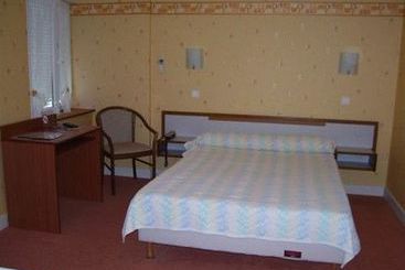 Hotel Agriculture  | Decize | Nievre | France 7