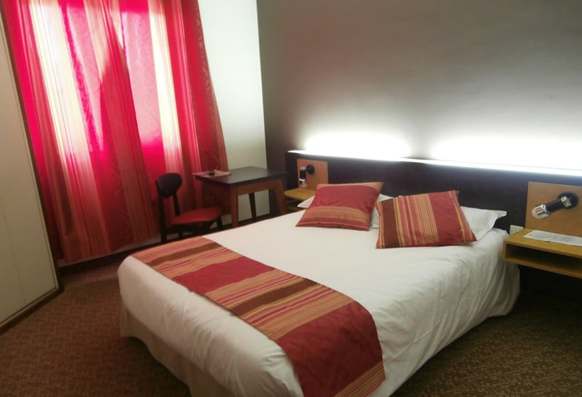 Hotel le Merle Blanc  | Digoin | Saone-et-Loire | France 1