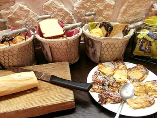 Hotel le Merle Blanc  | Digoin | Saone-et-Loire | France 10