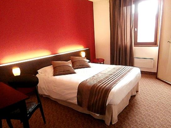 Hotel le Merle Blanc  | Digoin | Saone-et-Loire | France 12