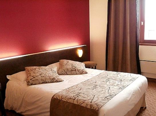 Hotel le Merle Blanc  | Digoin | Saone-et-Loire | France 14