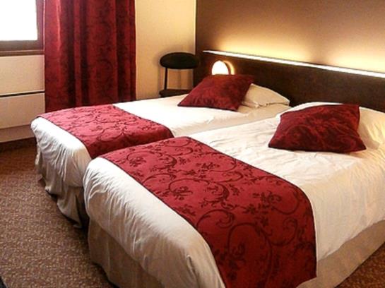 Hotel le Merle Blanc  | Digoin | Saone-et-Loire | France 16