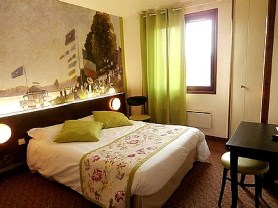 Hotel le Merle Blanc  | Digoin | Saone-et-Loire | France 20