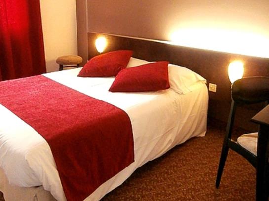 Hotel le Merle Blanc  | Digoin | Saone-et-Loire | France 8