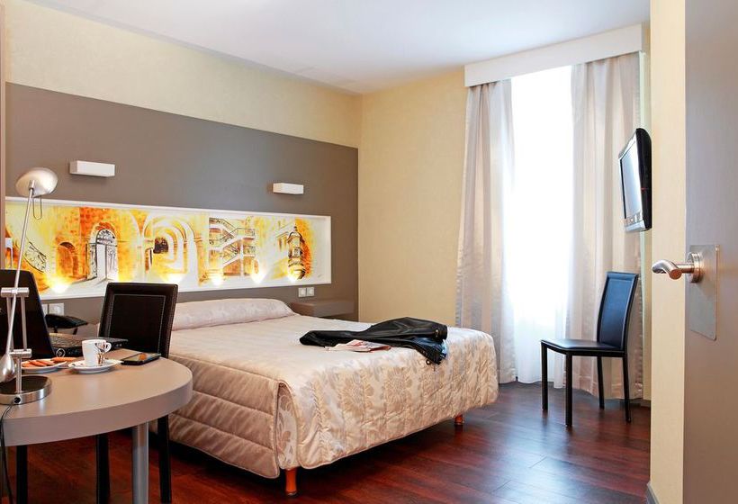 Hotel de la Cloche  | Dole | Jura | France 13