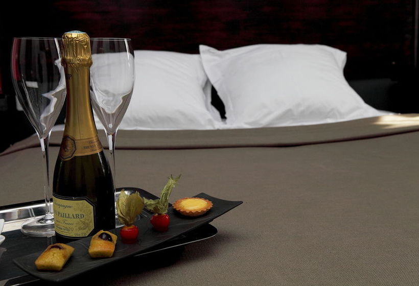 Hotel de France  | Douarnenez | Finistere | France 2