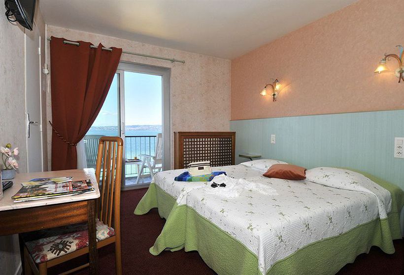 Hôtel Le Panorama  | Évian-les-Bains | Haute-Savoie | France 11