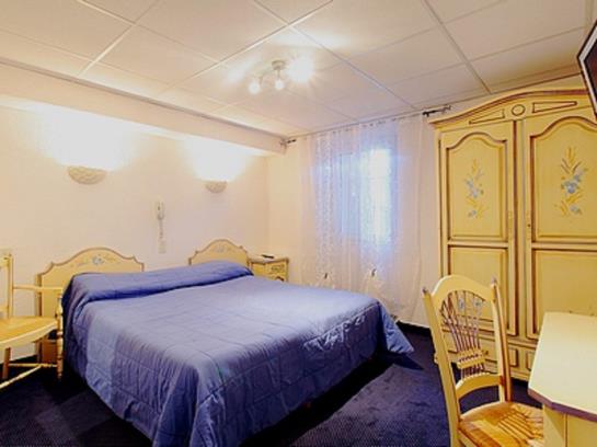 Grand Hotel des Colonnes  | Greoux les Bains | Alpes-de-Haute-Provence | France 1