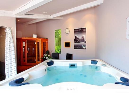 Grand Hotel des Colonnes  | Greoux les Bains | Alpes-de-Haute-Provence | France 14